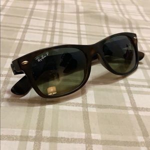Raybans polarized sunglasses